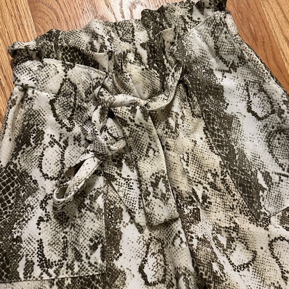 Windsor Snake Print Paperbag Pants - Picture 4 of 5